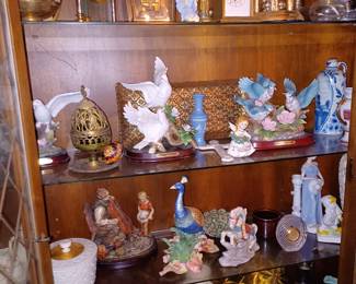 Vintage Table Clocks, Knick Knacks and Figurines 