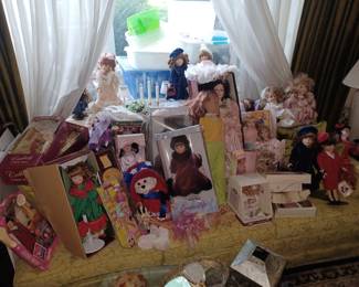 Barbie's & Collectable Dolls