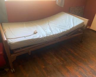 Electric Bed
Good working condition
Must be able to move and load yourself