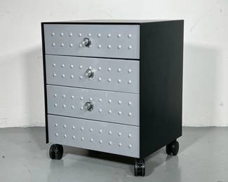 ROLLING METAL CABINET | Black metal cabinet with 4 wooden drawers with metal faces and magnetic pulls on 3/4 drawers. - l. 20.5 x w. 17.75 x h. 26.5 in