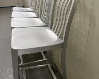 (6PC) METAL BARSTOOLS | Counter-height bar stools of modern design in brushed chrome with shaped slat backs. - l. 16 x w. 15 x h. 36 in