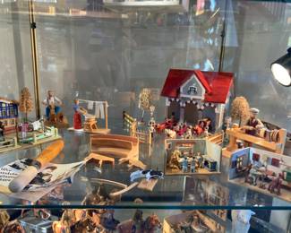 70. Erzgeberg miniatures.