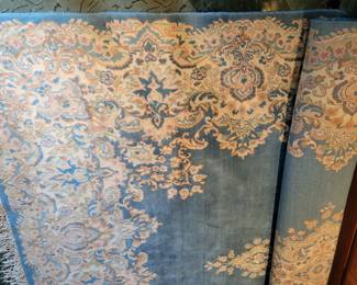 9" x 12" hand knotted Rug.