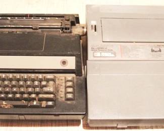 149 - Lot of 2 Electric Typewriters

