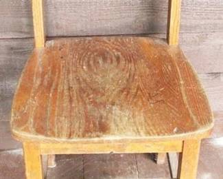 182 - Chair - 15" x 15.5" x 29"
