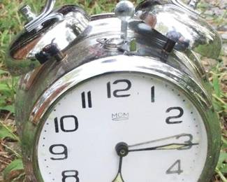 381 - Mom Alarm Clock - 7" tall
