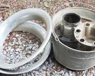 419 - Metal Buchett Hubcaps
