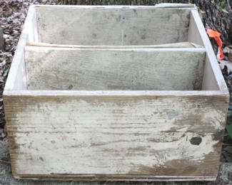 513 - Wood Crate - 21" x 21" x 11"
