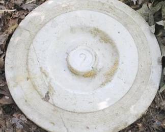 523 - 2-Gallon Stoneware Lid (As is/Damaged) - 14" round
