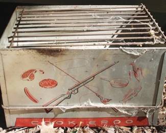 533 - Mid Century Portable Grill - 12" x 9" x 8"
