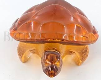 LALIQUE AMBER GLASS PAPERWEIGHT TURTLE
SIGNED ON BOTTOM - "LALIQUE, FRANCE"