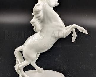 KAISER PORCELAIN STALLION, WHITE
MADE IN W. GERMANY
SIGNED ON BASE