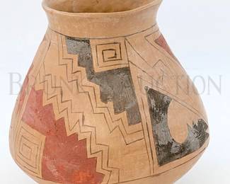 MATA ORTIZ MEXICAN POTTERY VASE, BLACK/RED 8.5" T