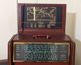 Hallicrafters World-Wide8-band radio receiver- in working condition!