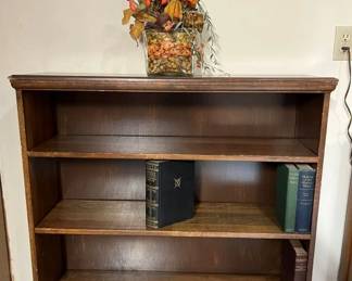 127 3Tier Bookshelfmin