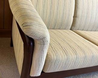 127 MCM Danish Upholstered Couch Detailmin