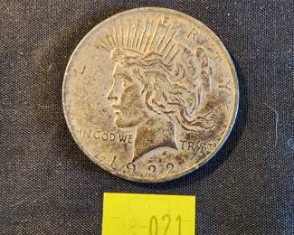 LOT 21 - 1922 PEACE DOLLAR 