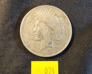 LOT 24 - 1922 PEACE DOLLAR 