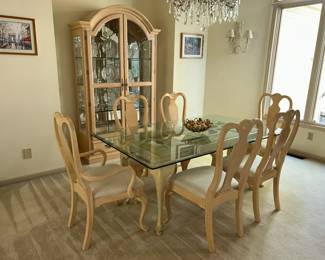 Dining room with lighted China Cabinet (Lexington)