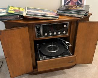 Vintage Stereo (works great!)