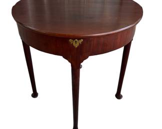 Early Mahogany Circular Gateleg Table