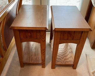 2 Very Good condition Vintage Oak slender night stands, Great fit when needing space.