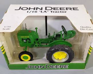 ERTL 1/16 Scale Die Cast 1934 John Deere Model A Tractor And John Deere "LA" Tractor In Box