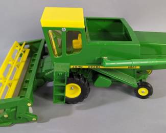 ERTL John Deere 6600 Combine