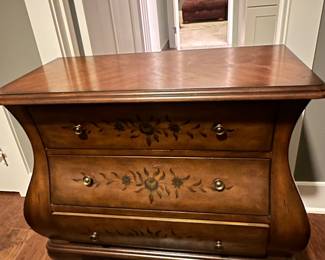 Side table/chest. Has a matching piece.

Online only sale for furniture opens Thursday/October 5

For pricing information:
•Text only to 615-854-8535
•Send a photo of the item(s) you are interested in
•In person viewing will be available on Friday/October 6!