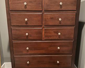 Wooden high boy

Online only sale for furniture opens Thursday/October 5

For pricing information:
•Text only to 615-854-8535
•Send a photo of the item(s) you are interested in
•In person viewing will be available on Friday/October 6!