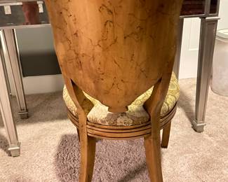 Chartreuse paisley, burnished wood accent chair

Online only sale for furniture opens Thursday/October 5

For pricing information:
•Text only to 615-854-8535
•Send a photo of the item(s) you are interested in
•In person viewing will be available on Friday/October 6!