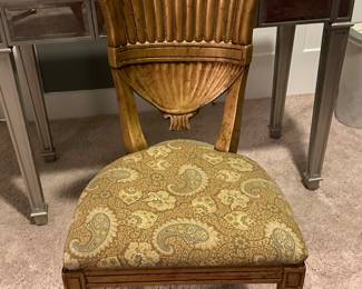 Chartreuse paisley, burnished wood accent chair

Online only sale for furniture opens Thursday/October 5

For pricing information:
•Text only to 615-854-8535
•Send a photo of the item(s) you are interested in
•In person viewing will be available on Friday/October 6!