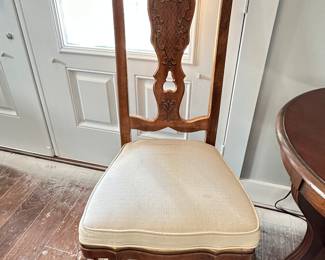 Cream and wood side chair

Online only sale for furniture opens Thursday/October 5

For pricing information:
•Text only to 615-854-8535
•Send a photo of the item(s) you are interested in
•In person viewing will be available on Friday/October 6!
