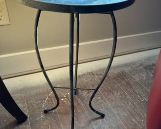 Butterfly, Metal accent table 

Online only sale for furniture opens Thursday/October 5

For pricing information:
•Text only to 615-854-8535
•Send a photo of the item(s) you are interested in
•In person viewing will be available on Friday/October 6!