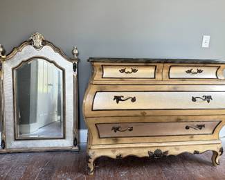 Cream and Silvertone wooden chest with painted green marble top. Has matching mirror.
Online only sale for furniture opens Thursday/October 5
For pricing information:
•Text only to 615-854-8535
•Send a photo of the item(s) you are interested in
•In person viewing will be available on Friday/October 6!