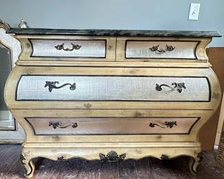 Cream and Silvertone wooden chest with painted green marble top. Has matching mirror.
Online only sale for furniture opens Thursday/October 5
For pricing information:
•Text only to 615-854-8535
•Send a photo of the item(s) you are interested in
•In person viewing will be available on Friday/October 6!