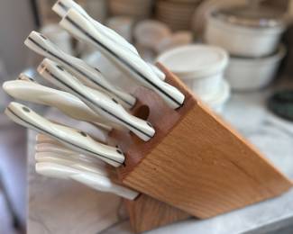 White Cutco knife set in block