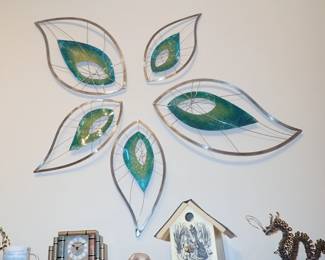 LARGE METAL FLOWER WALL DECOR 5 PIECES