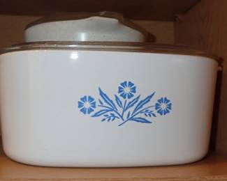 PYREX & CORNINGWARE