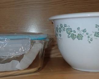 PYREX & CORNINGWARE