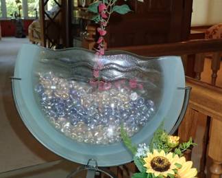 UNIQUE GLASS & METAL FLOWER HOLDER