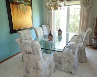 GLASS TOP & PEDESTAL DINING TABLE AND CHAIRS