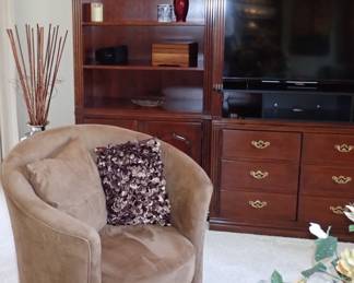 LARGE 3 PIECE STORAGE CENTER - LIGHTED - STORAGE - SHELVES