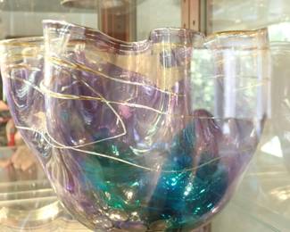 ART GLASS BOWL