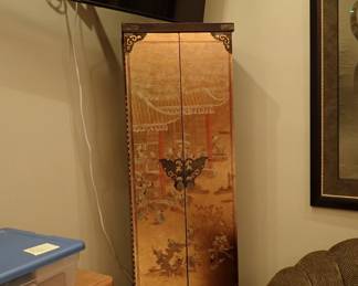 TALL ASIAN STORAGE / JEWELRY STAND