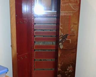 TALL ASIAN STORAGE / JEWELRY STAND
