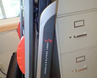 SUNNY HEALTH & FITNESS STRIDER TREAD MILL & MAT