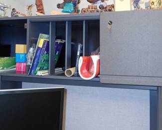 CORNER MODULAR OFFICE DESK SYSTEM - LIGHT WEIGHT FOR MOVING LOTS OF STORAGE - FILE CABINETS - OVER HEAD STORAGE -