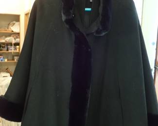 CLOTHING MENS & WOMENS AT LEAST 6 CLOSETS FULL