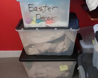 CHRISTMAS DECOR - MANY TUBS TO OPEN